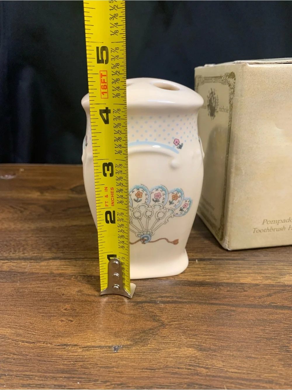 Vintage Louis Nichole Pompadour Toothbrush Holder - Cream Blue Cottagecore